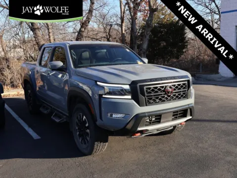 Gray 2023 Nissan Frontier PRO-4X for sale in Kansas City, MO