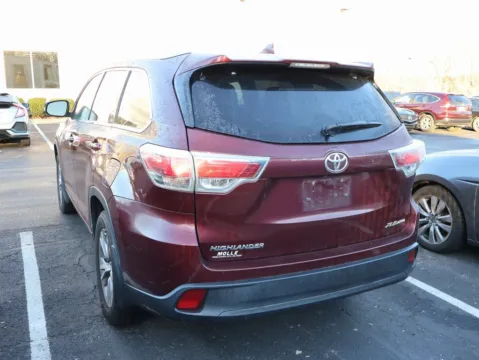 More photos of 2015 Toyota Highlander XLE at Jay Wolfe Honda, MO