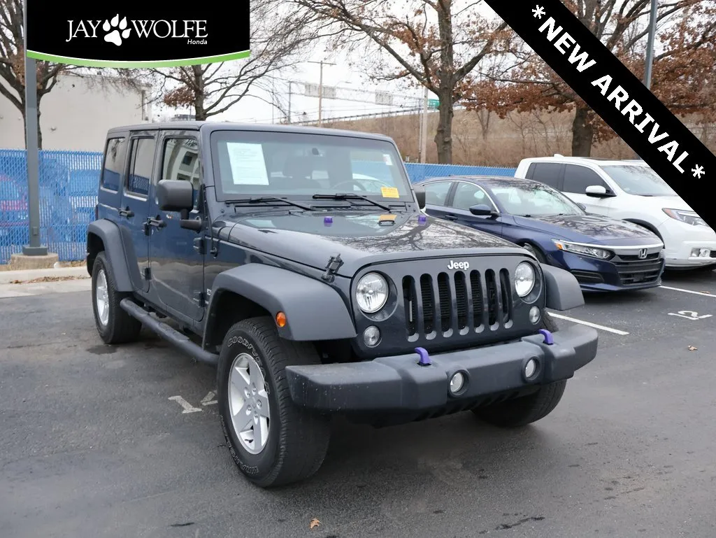 Gray 2018 Jeep Wrangler JK Unlimited Sport S for sale in Kansas City, MO