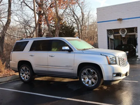 More photos of 2019 GMC Yukon Denali at Jay Wolfe Honda, MO