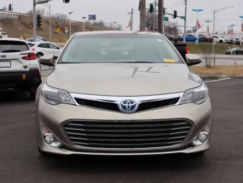 Photos of 2013 Toyota Avalon Hybrid Limited for sale in Kansas City, MO at Jay Wolfe Honda