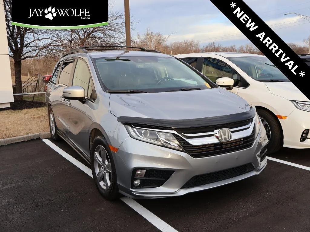 Silver 2018 Honda Odyssey EX-L for sale in Kansas City, MO