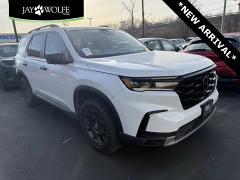 White 2024 Honda Pilot TrailSport for sale in Kansas City, MO
