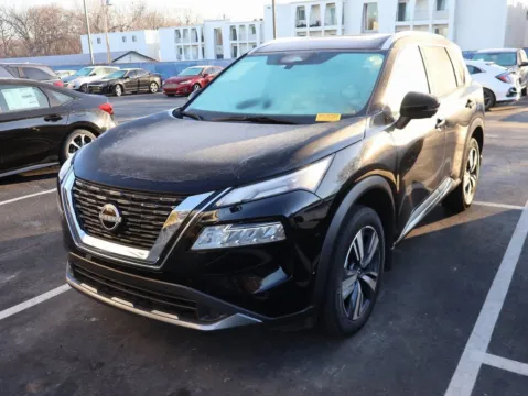 Another view of 2023 Nissan Rogue SL for sale in Kansas City, MO at Jay Wolfe Honda