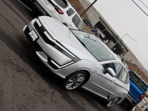 Another view of 2018 Honda Clarity Plug-In Hybrid for sale in Kansas City, MO at Jay Wolfe Honda