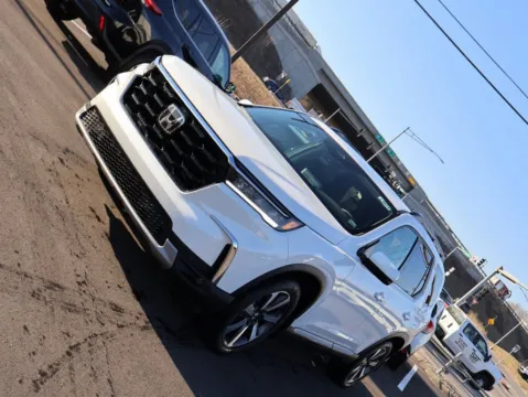 Another view of 2025 Honda Pilot Touring for sale in Kansas City, MO at Jay Wolfe Honda