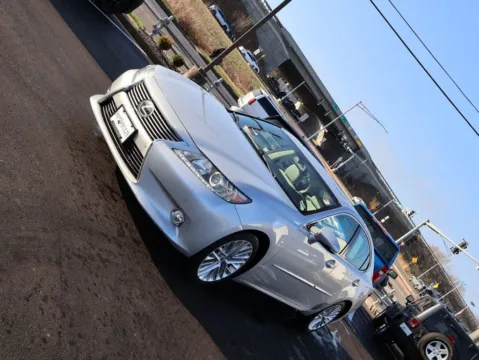 Another view of 2013 Lexus ES 350 4dr Sdn for sale in Kansas City, MO at Jay Wolfe Honda