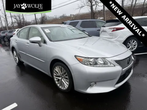 Silver 2013 Lexus ES 350 4dr Sdn for sale in Kansas City, MO