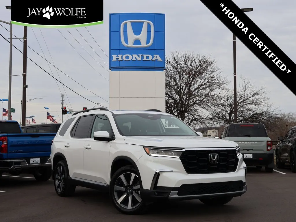 White 2025 Honda Pilot Elite for sale in Kansas City, MO