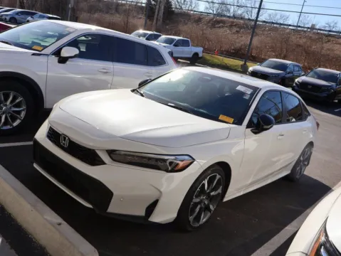 More photos of 2025 Honda Civic Sedan Hybrid Sport at Jay Wolfe Honda, MO