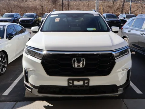 Photos of 2025 Honda Pilot Elite for sale in Kansas City, MO at Jay Wolfe Honda