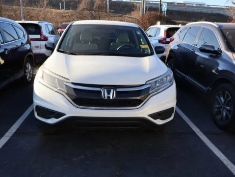 Photos of 2016 Honda CR-V SE for sale in Kansas City, MO at Jay Wolfe Honda