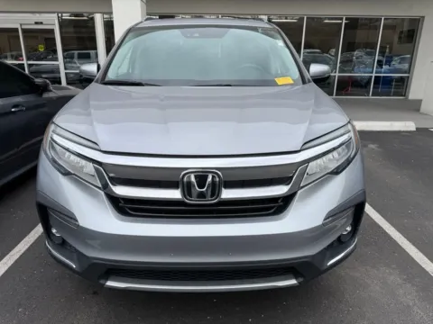 Photos of 2022 Honda Pilot Elite for sale in Kansas City, MO at Jay Wolfe Honda