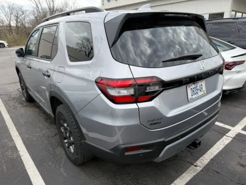 More photos of 2025 Honda Pilot TrailSport at Jay Wolfe Honda, MO