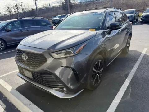 Another view of 2021 Toyota Highlander XSE for sale in Kansas City, MO at Jay Wolfe Honda