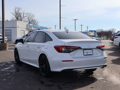 More photos of 2025 Honda Civic Sedan Hybrid Sport at Jay Wolfe Honda, MO
