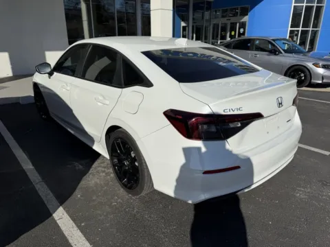 More photos of 2025 Honda Civic Sedan Hybrid Sport at Jay Wolfe Honda, MO