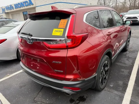 More photos of 2017 Honda CR-V Touring at Jay Wolfe Honda, MO