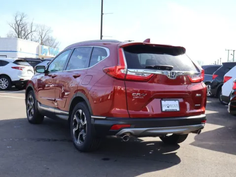 More photos of 2017 Honda CR-V Touring at Jay Wolfe Honda, MO