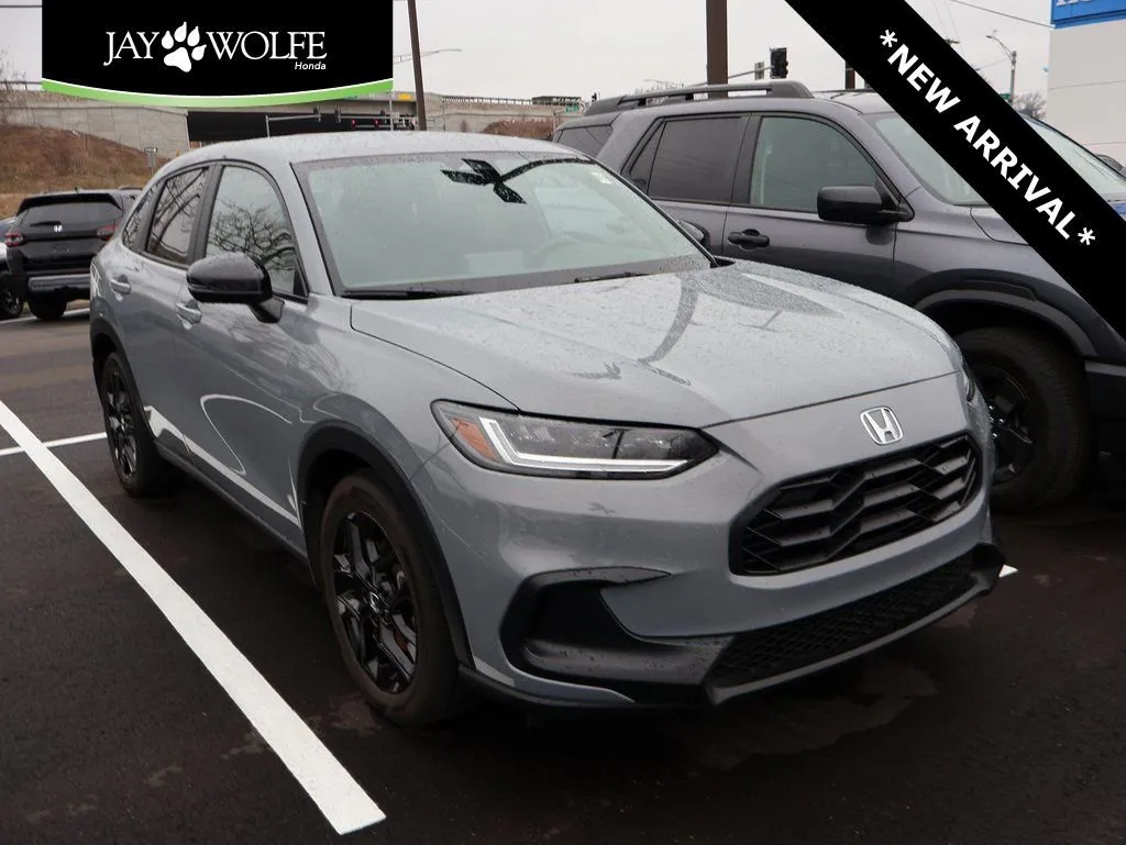 Gray 2023 Honda HR-V Sport for sale in Kansas City, MO