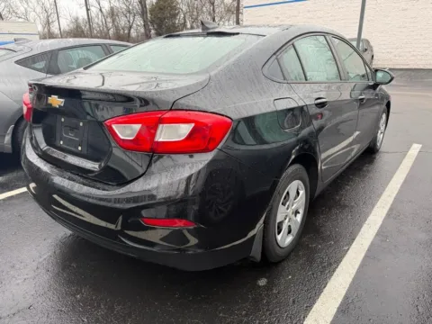 More photos of 2016 Chevrolet Cruze LS at Jay Wolfe Honda, MO