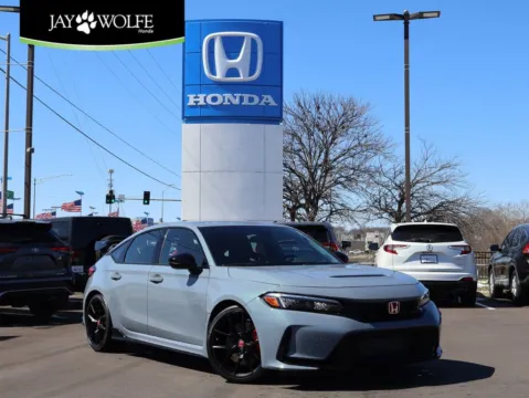 Gray 2024 Honda Civic Type R for sale in Kansas City, MO