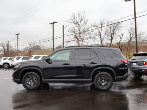 More photos of 2025 Honda Pilot TrailSport at Jay Wolfe Honda, MO