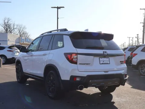 More photos of 2024 Honda Passport TrailSport at Jay Wolfe Honda, MO