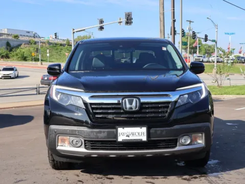Photos of 2020 Honda Ridgeline RTL-E for sale in Kansas City, MO at Jay Wolfe Honda
