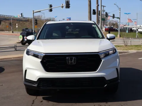 Photos of 2024 Honda CR-V EX-L for sale in Kansas City, MO at Jay Wolfe Honda