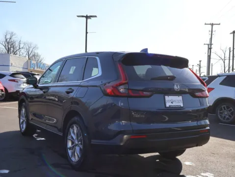 More photos of 2024 Honda CR-V EX-L at Jay Wolfe Honda, MO