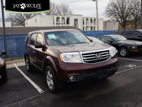 Red 2015 Honda Pilot EX for sale in Kansas City, MO