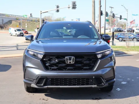 Photos of 2024 Honda CR-V Hybrid Sport-L for sale in Kansas City, MO at Jay Wolfe Honda