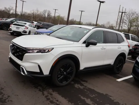 More photos of 2023 Honda CR-V Hybrid Sport Touring at Jay Wolfe Honda, MO