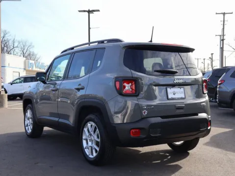 More photos of 2022 Jeep Renegade Latitude at Jay Wolfe Honda, MO