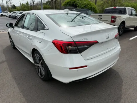 More photos of 2024 Honda Civic Sedan Touring at Jay Wolfe Honda, MO