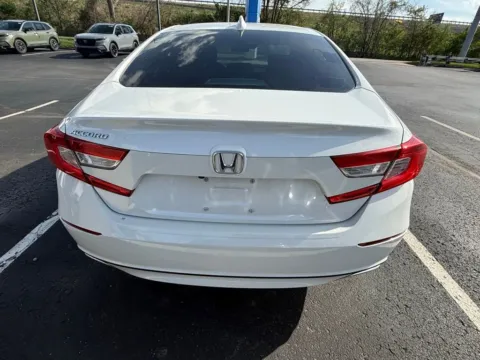 More photos of 2018 Honda Accord Sedan LX 1.5T at Jay Wolfe Honda, MO