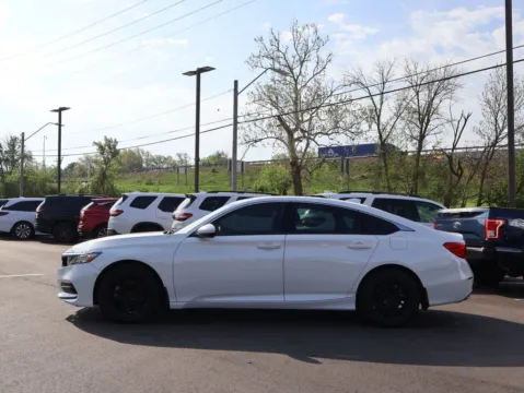 More photos of 2018 Honda Accord Sedan LX 1.5T at Jay Wolfe Honda, MO