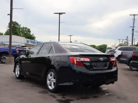 More photos of 2013 Toyota Camry SE at Jay Wolfe Honda, MO