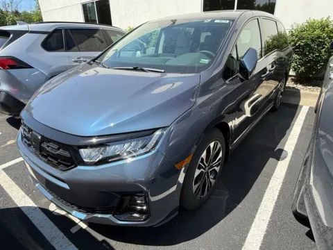 Another view of 2026 Honda Odyssey Elite for sale in Kansas City, MO at Jay Wolfe Honda