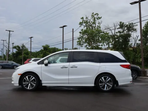 More photos of 2024 Honda Odyssey Touring at Jay Wolfe Honda, MO