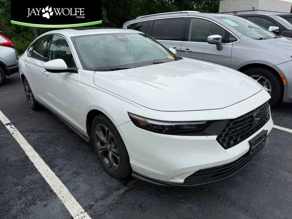 Silver 2023 Honda Accord Sedan EX for sale in Kansas City, MO