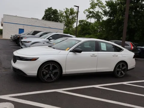 More photos of 2023 Honda Accord Hybrid Sport at Jay Wolfe Honda, MO