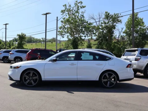 More photos of 2023 Honda Accord Hybrid Sport at Jay Wolfe Honda, MO
