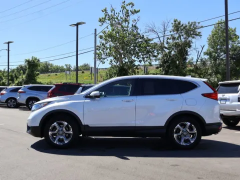 More photos of 2019 Honda CR-V EX at Jay Wolfe Honda, MO