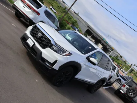 Another view of 2022 Honda Passport EX-L for sale in Kansas City, MO at Jay Wolfe Honda