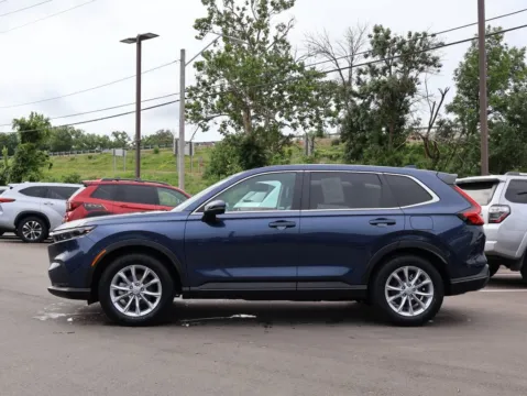 More photos of 2024 Honda CR-V EX-L at Jay Wolfe Honda, MO