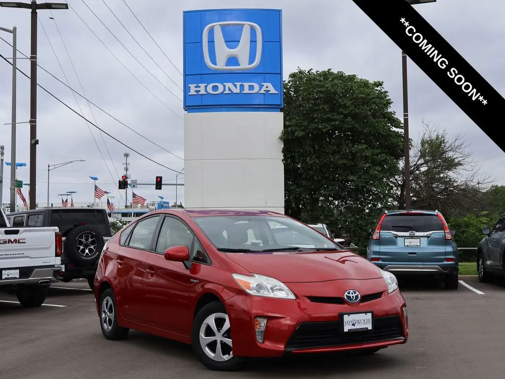 Red 2013 Toyota Prius Two for sale in Kansas City, MO