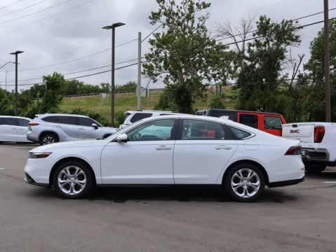 More photos of 2024 Honda Accord Sedan LX at Jay Wolfe Honda, MO