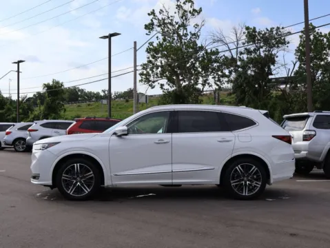 More photos of 2025 Acura MDX w/Advance Package at Jay Wolfe Honda, MO